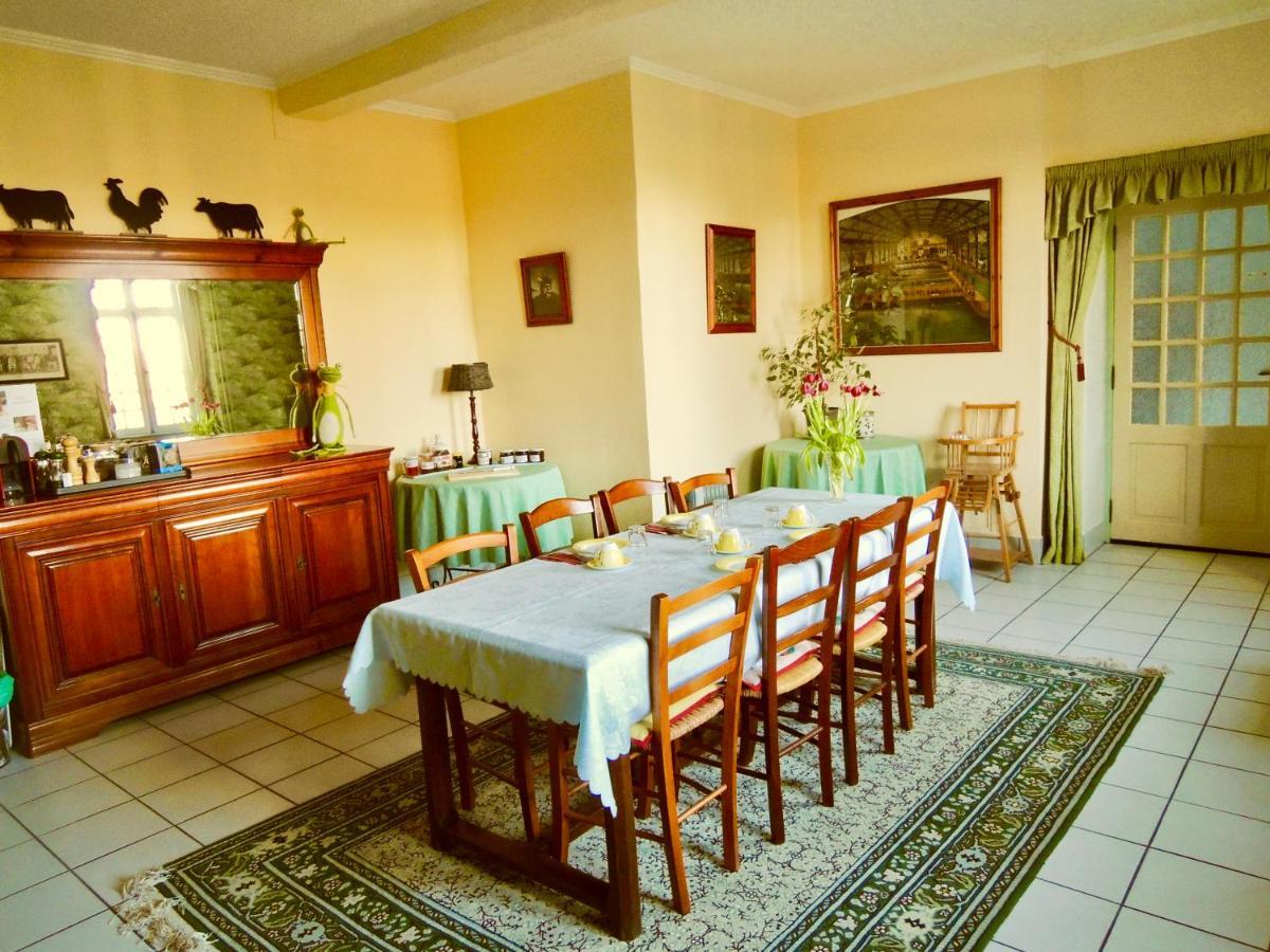 Bed and Breakfast Le Logis Des Quatre Puits Neuvicq-Montguyon Экстерьер фото