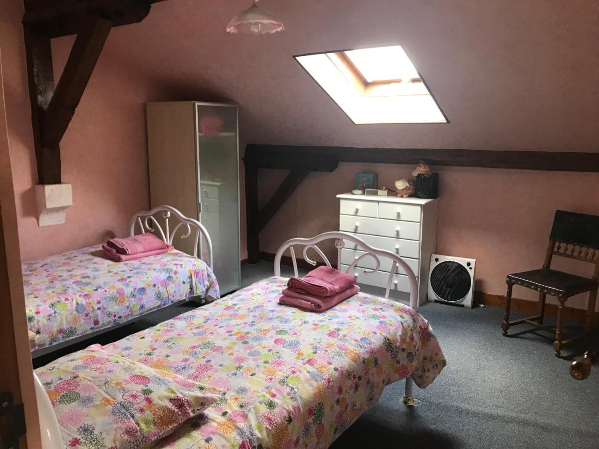 Bed and Breakfast Le Logis Des Quatre Puits Neuvicq-Montguyon Экстерьер фото