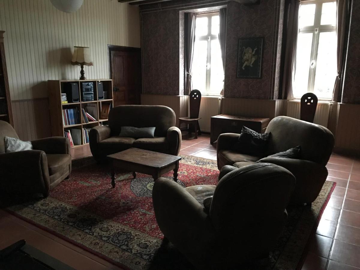 Bed and Breakfast Le Logis Des Quatre Puits Neuvicq-Montguyon Экстерьер фото